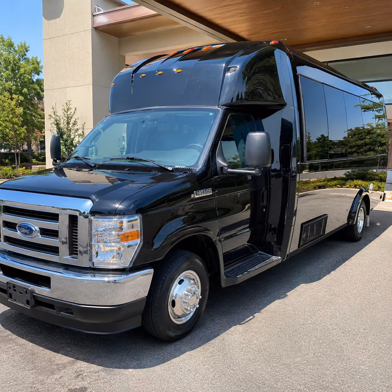 bachelorette wine tour party buses in huntersville